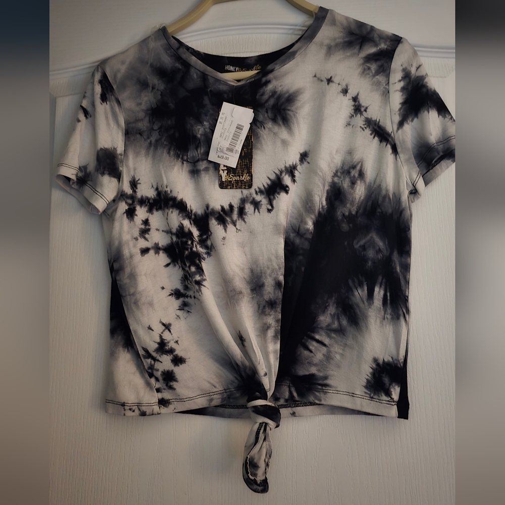 NWT Honey&Sparkle Tie Knot Crop Top